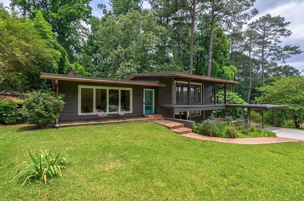 3676 Northlake Dr, Atlanta GA 30341 exterior