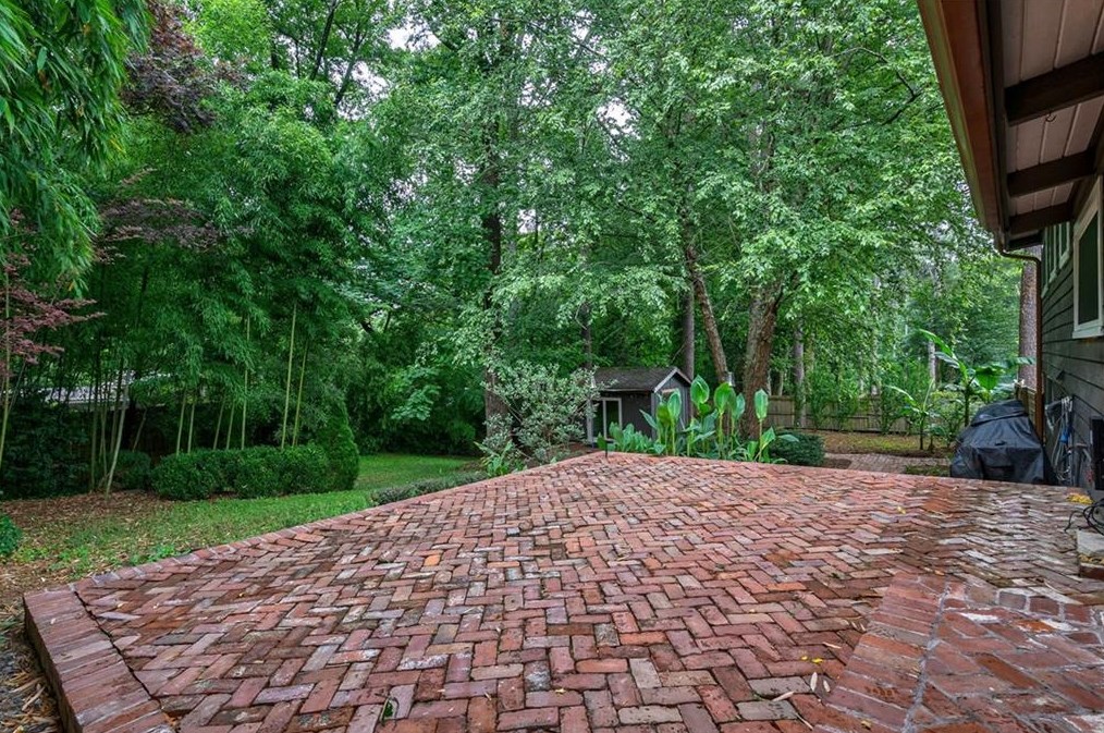 3676 Northlake Dr, Atlanta GA 30341 exterior