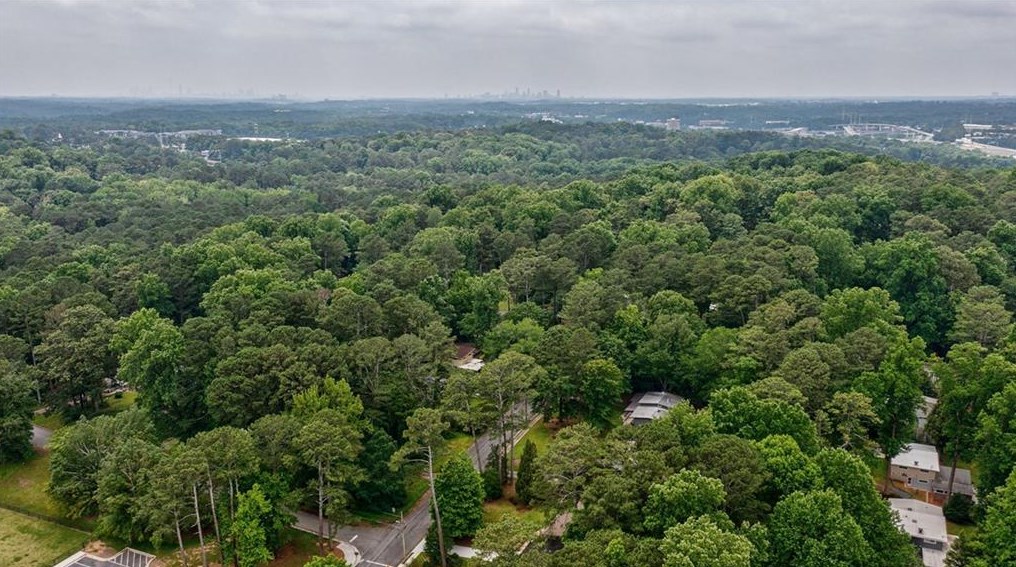 3676 Northlake Dr, Atlanta GA 30341 exterior