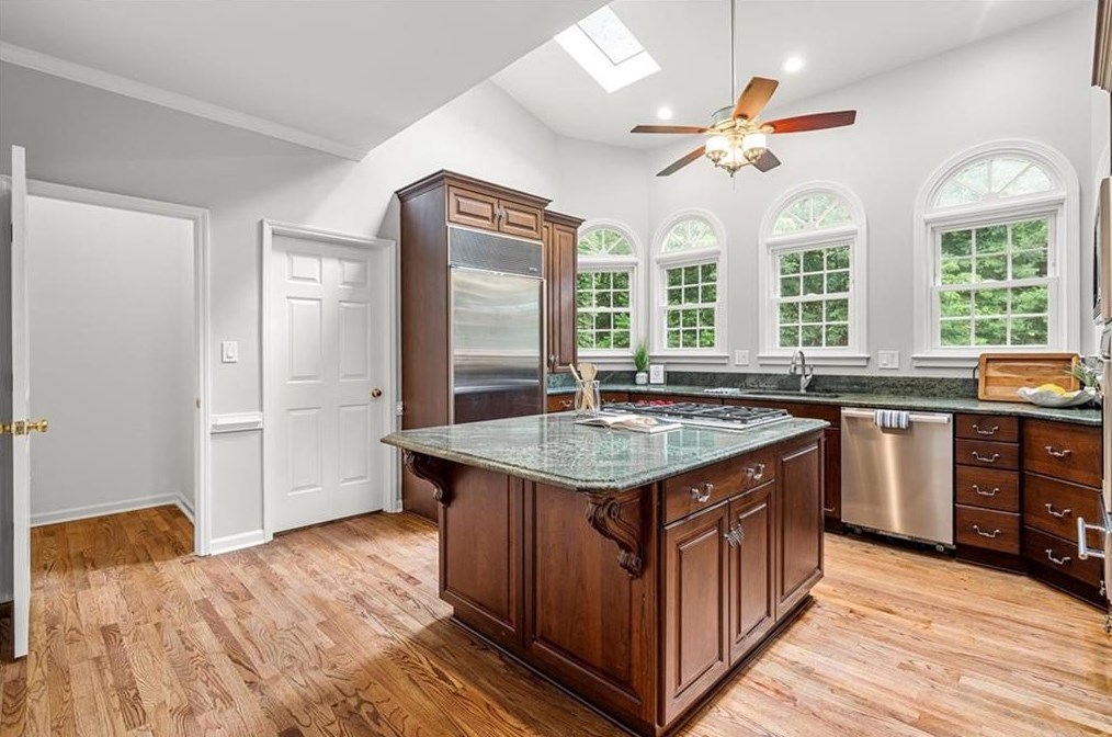 3355 Arborwoods Dr, Alpharetta, GA 30022-7644