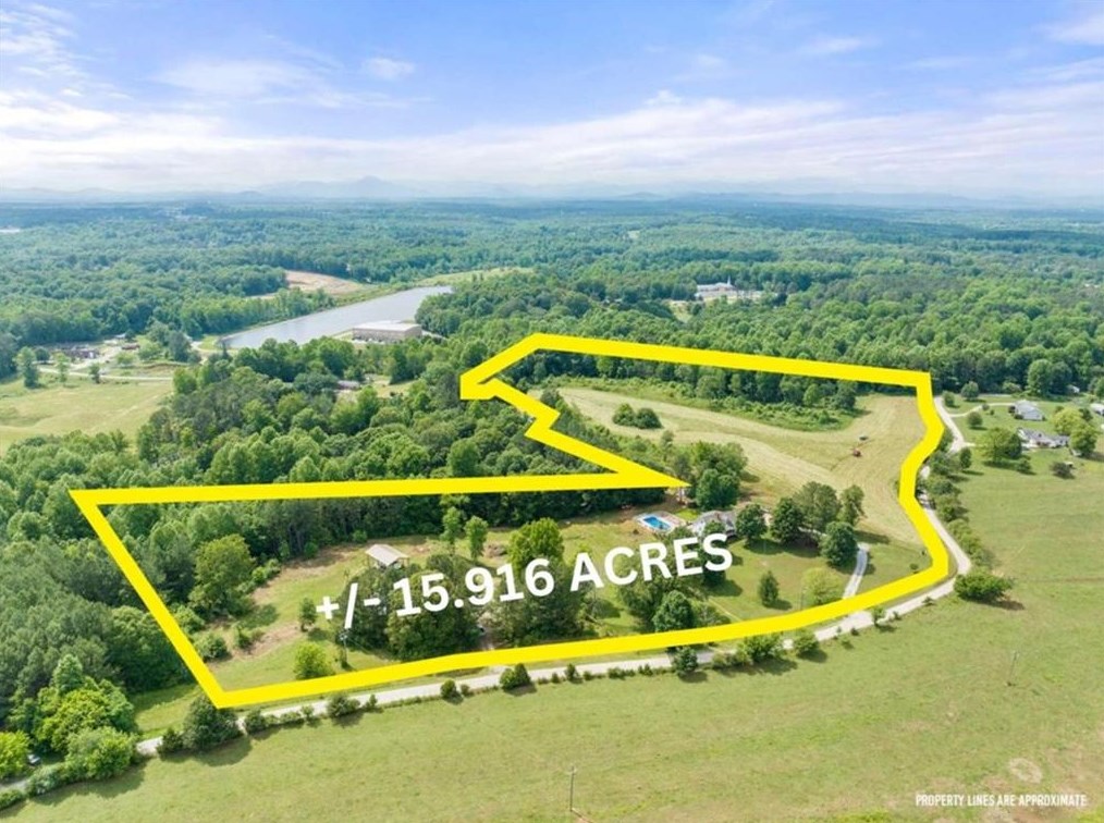 425 Lat Wilson Rd, Cornelia, GA 30531-5536