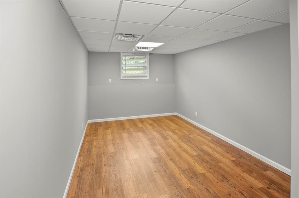 271 Peachtree Ln, Calhoun GA 30701-4392 exterior