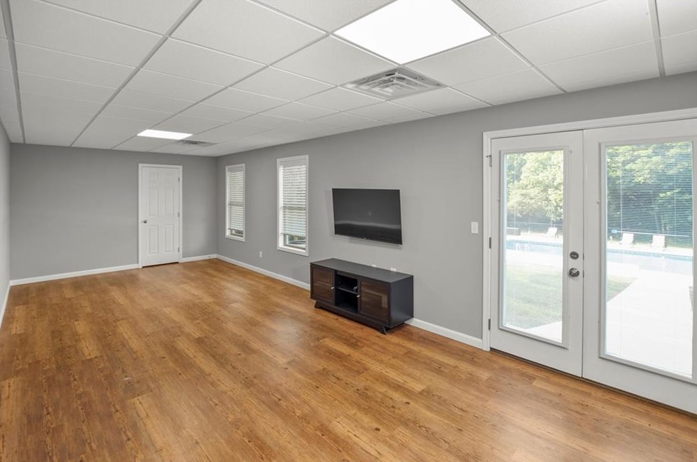 271 Peachtree Ln, Calhoun GA 30701-4392 exterior