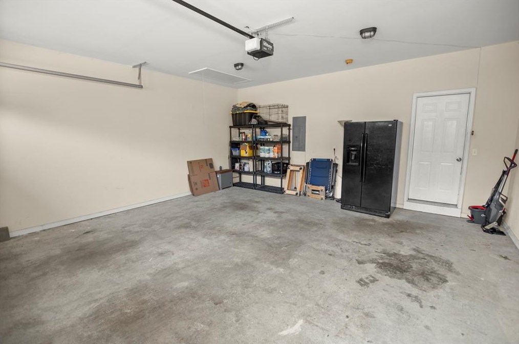 271 Peachtree Ln, Calhoun GA 30701-4392 exterior