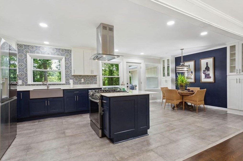 3801 Kingswood Dr, Decatur GA  30032-1716 exterior