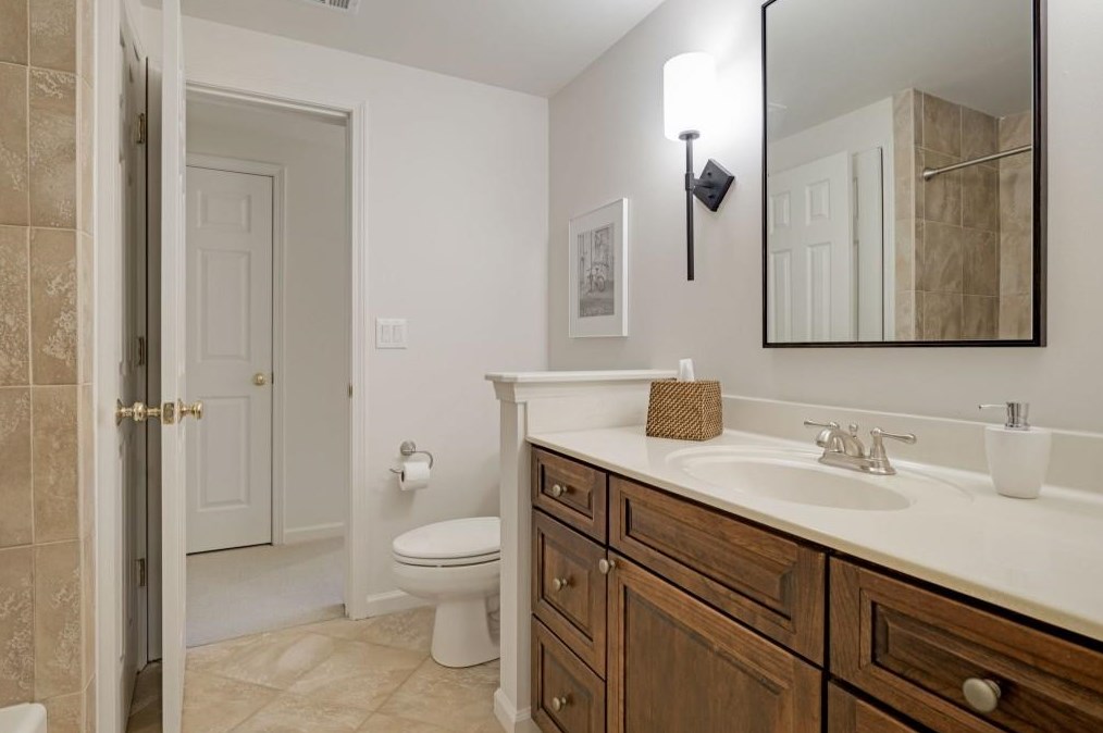 385 Overhill Bnd, Alpharetta GA 30005-8972 exterior