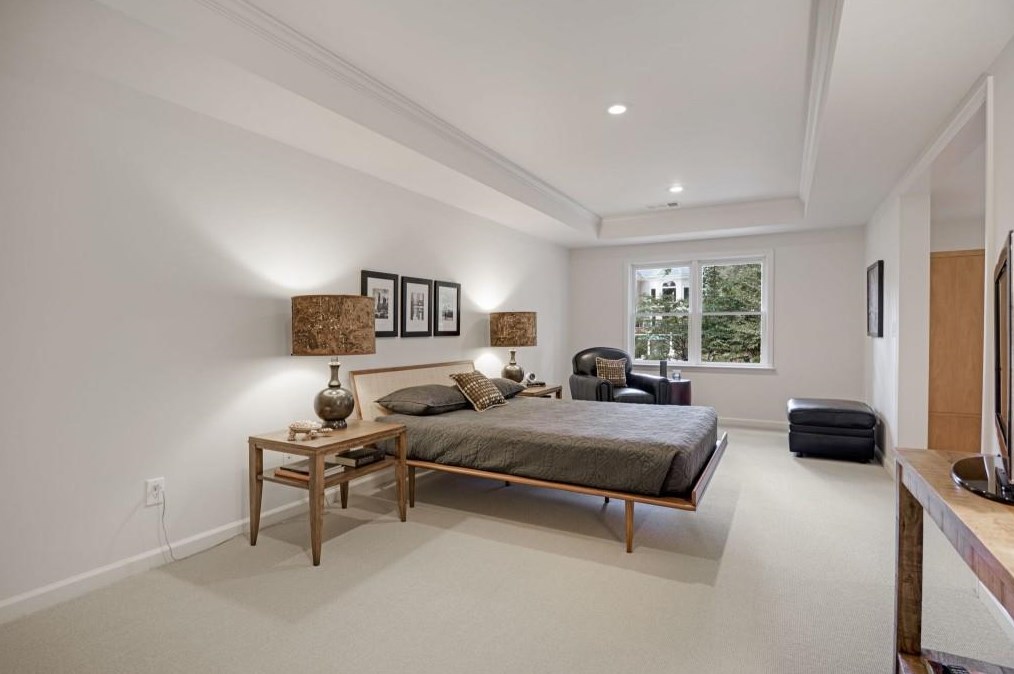 385 Overhill Bnd, Alpharetta GA 30005-8972 exterior