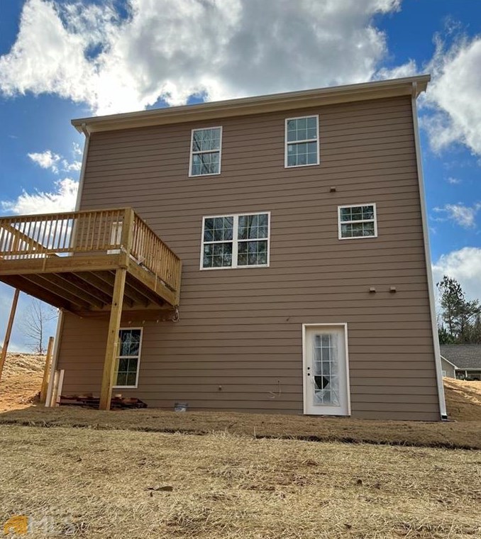 572 Bishop Ct, Commerce, GA 30529