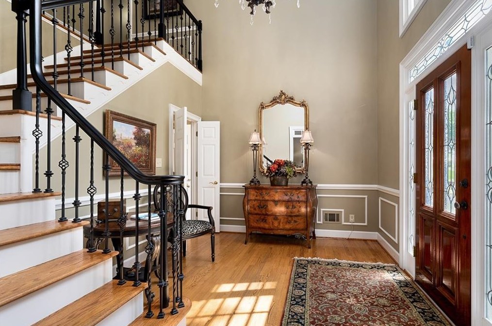 3260 Arborwoods Dr, Alpharetta, GA 30022-5282