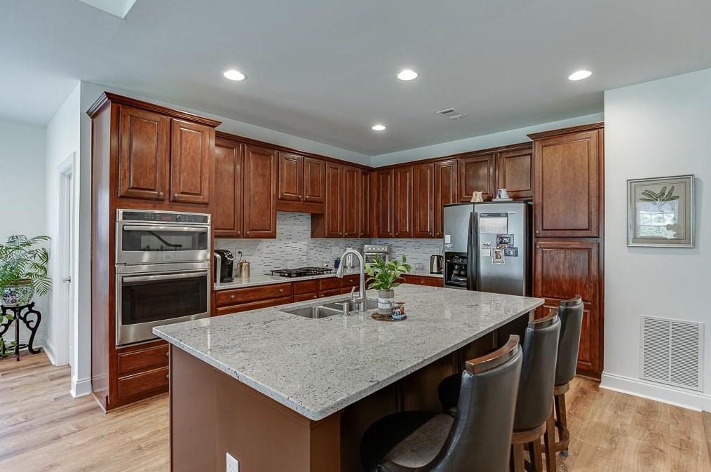7776 Copper Kettle Way, Flowery Branch GA  30542-7574 exterior