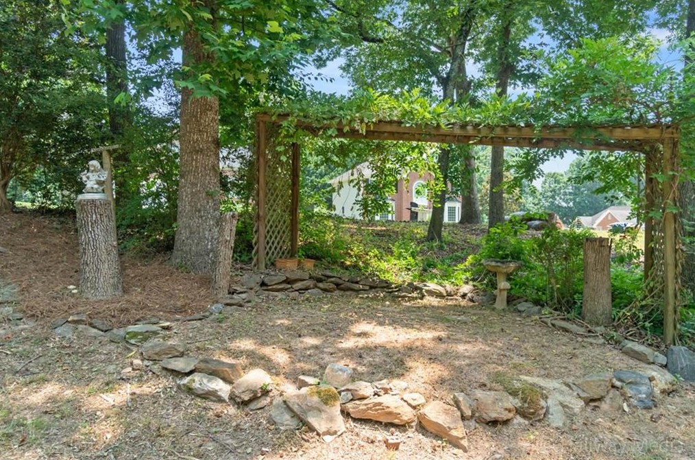 1125 Midland Way, Lawrenceville GA 30043-6303 exterior