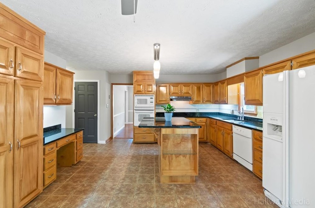 1125 Midland Way, Lawrenceville GA 30043-6303 exterior