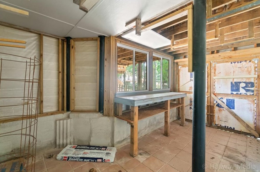 1125 Midland Way, Lawrenceville GA 30043-6303 exterior