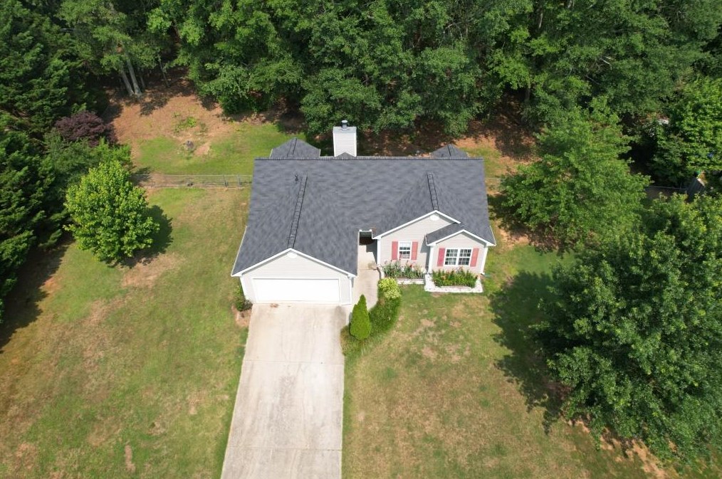 884 Whispering Way, Winder GA  30680-1428 exterior