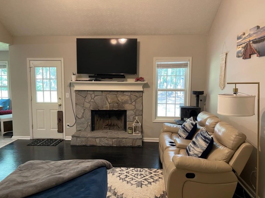 884 Whispering Way, Winder GA  30680-1428 exterior