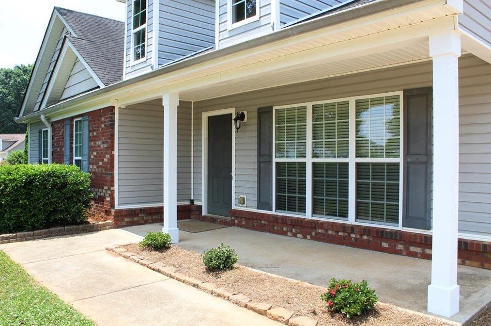 1107 Hummingbird Way, Winder, GA 30680-4651