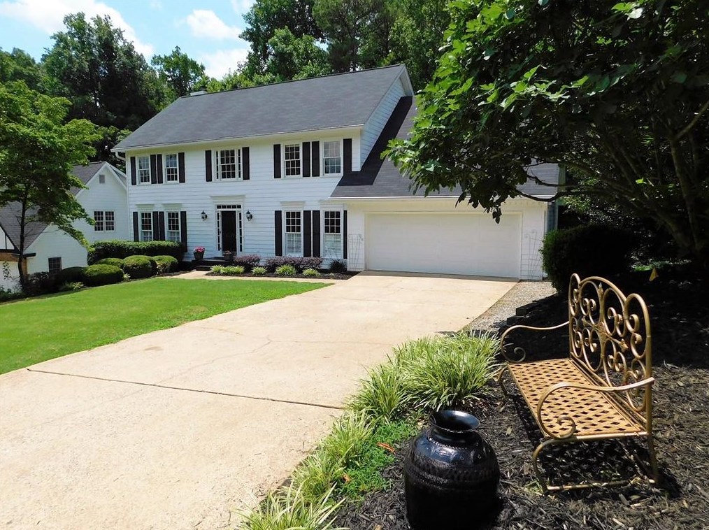 3159 Arborwoods Dr, Alpharetta, GA 30022-5292
