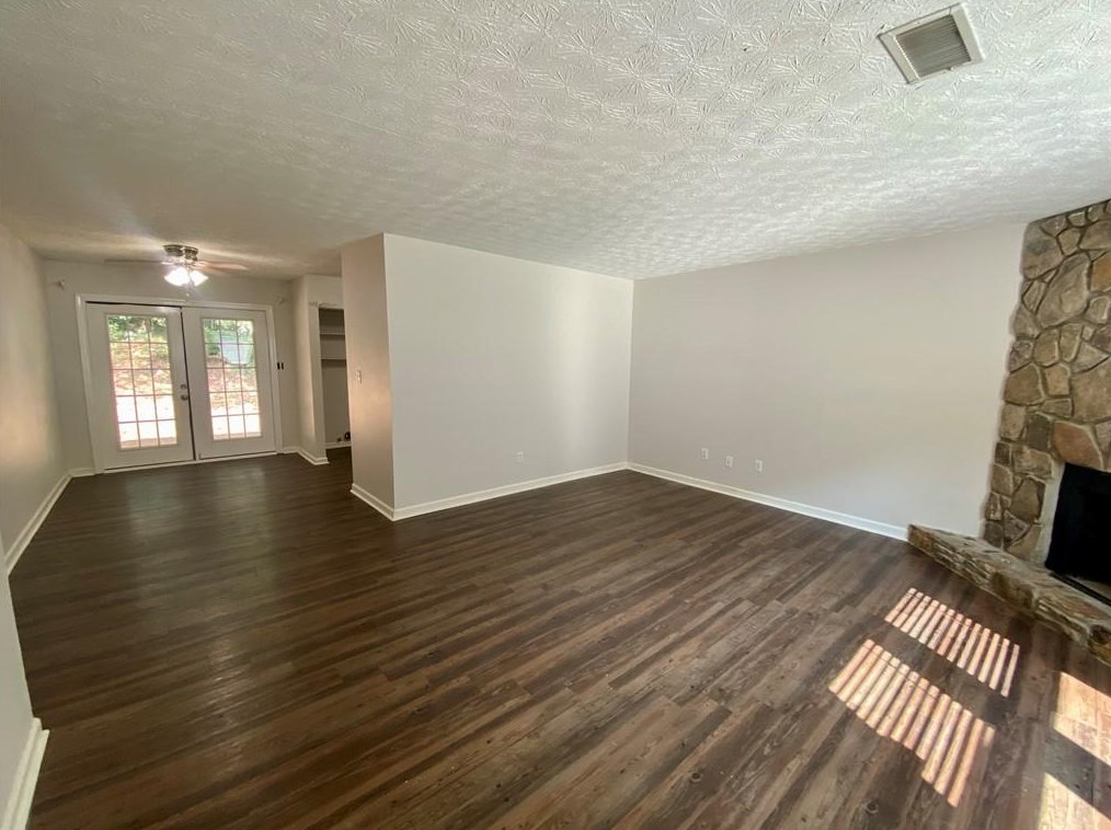 1341 Sugarwood Ln, Norcross, GA 30093-2518