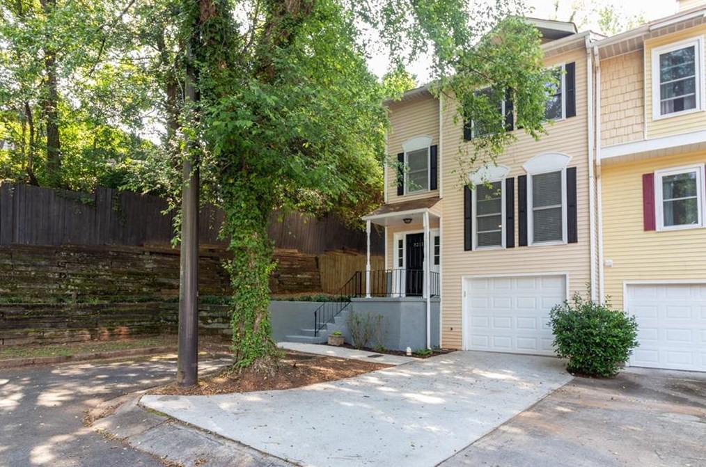 3211 Stratford Green Ct, Avondale Est, GA 30002-1340