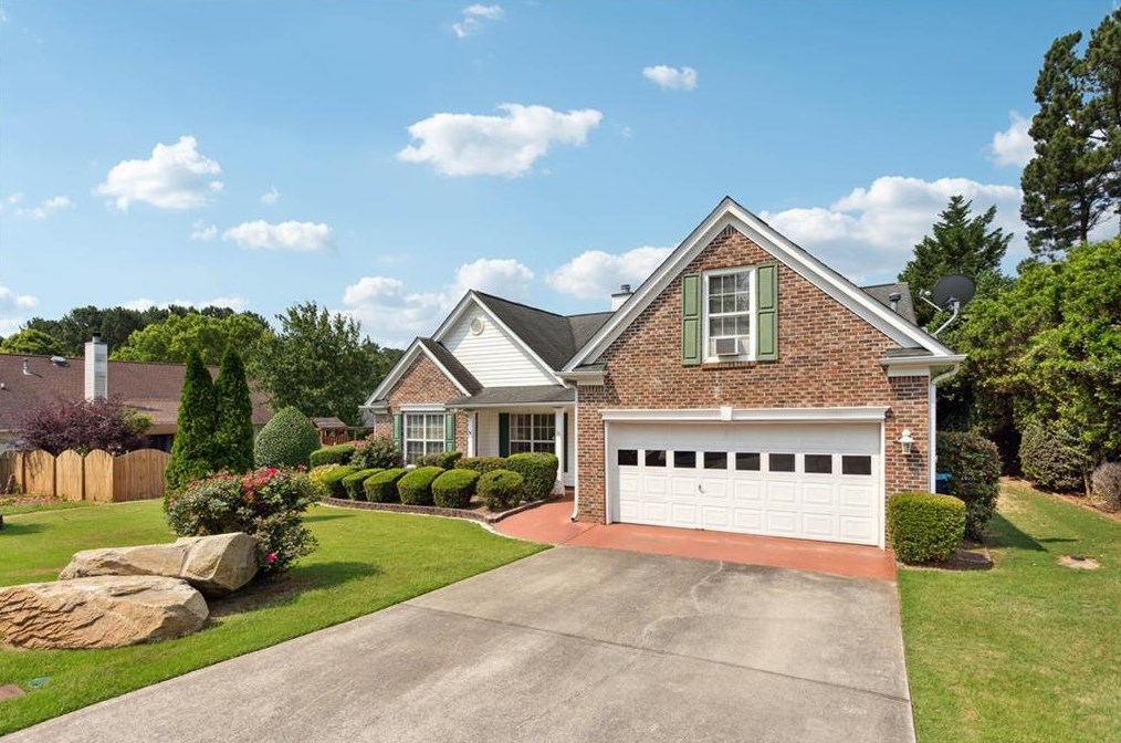 992 Autumn Glen Way, Dacula, GA 30019-4811