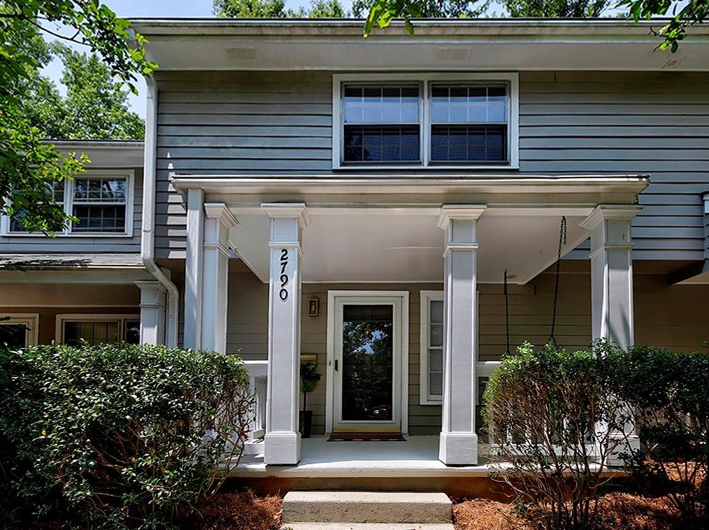 2790 Farmstead Rd, Smyrna GA  30080-2620 exterior