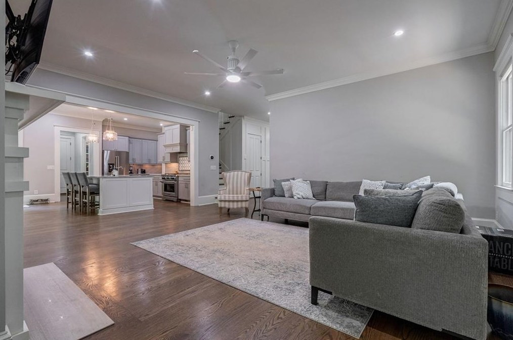 4092 Navajo Trl, Atlanta GA  30319-1552 exterior