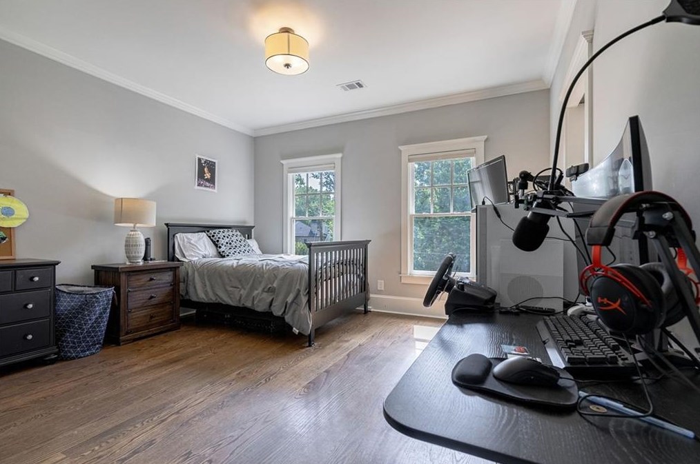 4092 Navajo Trl, Atlanta GA  30319-1552 exterior