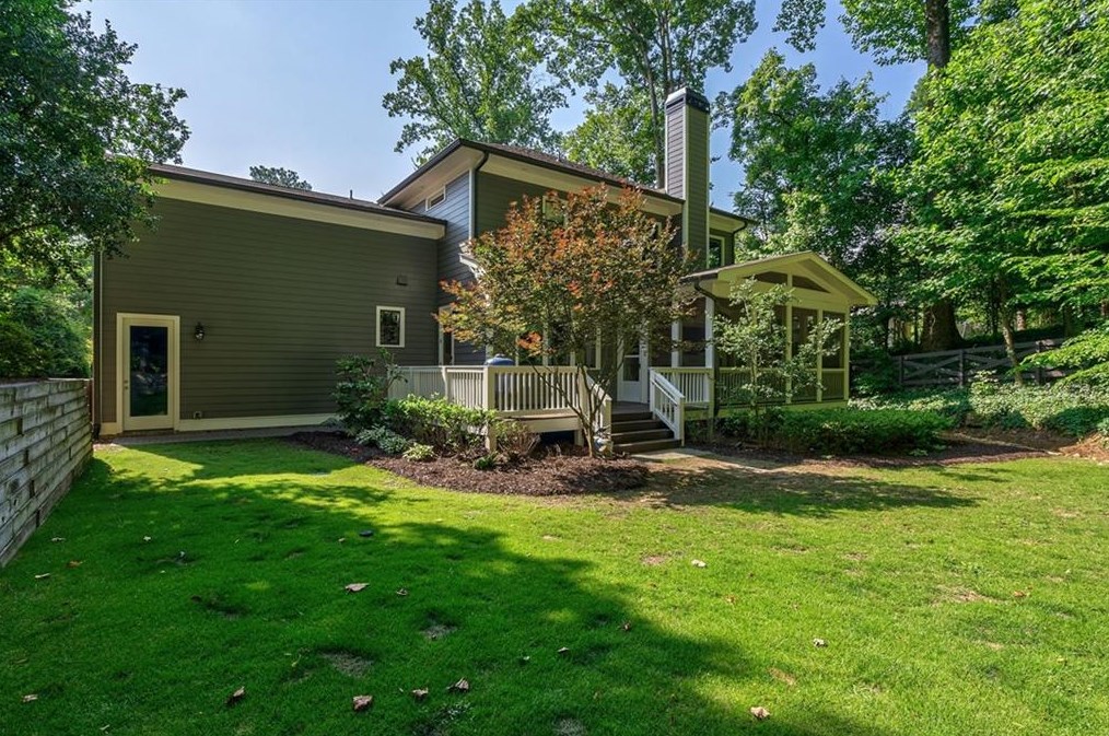 4092 Navajo Trl, Atlanta GA  30319-1552 exterior