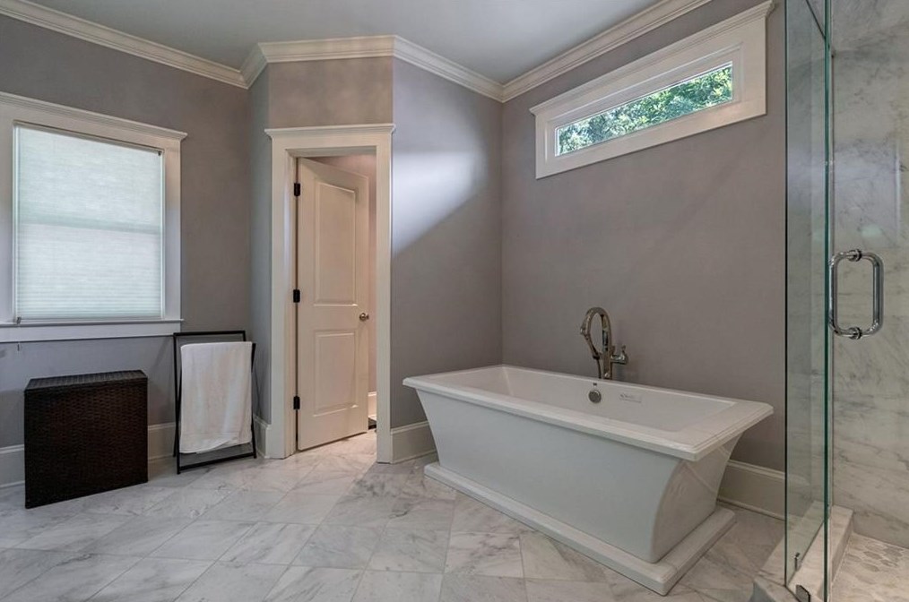 4092 Navajo Trl, Atlanta GA  30319-1552 exterior