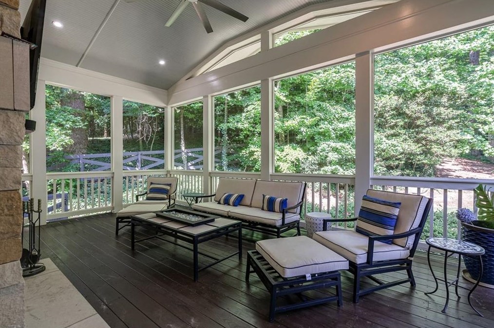 4092 Navajo Trl, Atlanta GA  30319-1552 exterior