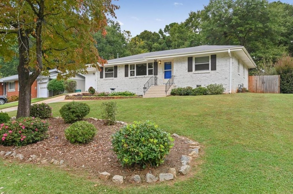 905 Lake Ct Se, Smyrna, GA 30082