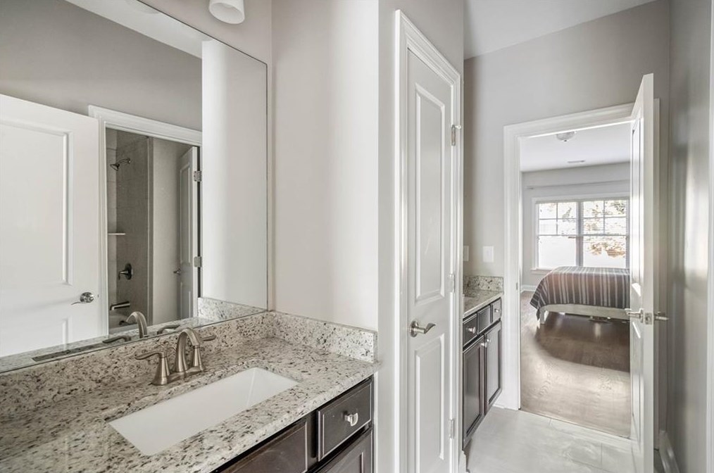 5514 Sherrell Dr, Atlanta GA 30342-1305 exterior