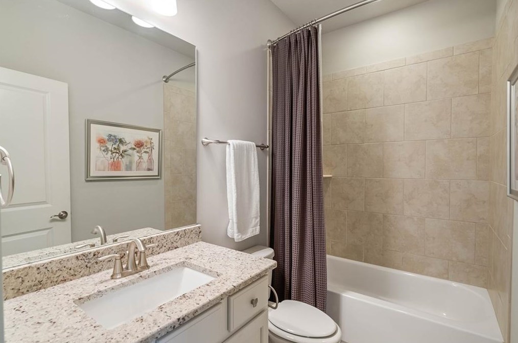 5514 Sherrell Dr, Atlanta GA 30342-1305 exterior