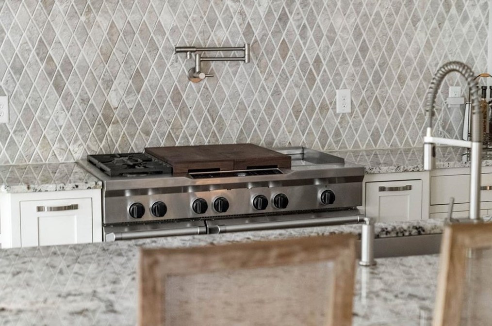 5514 Sherrell Dr, Atlanta GA 30342-1305 exterior