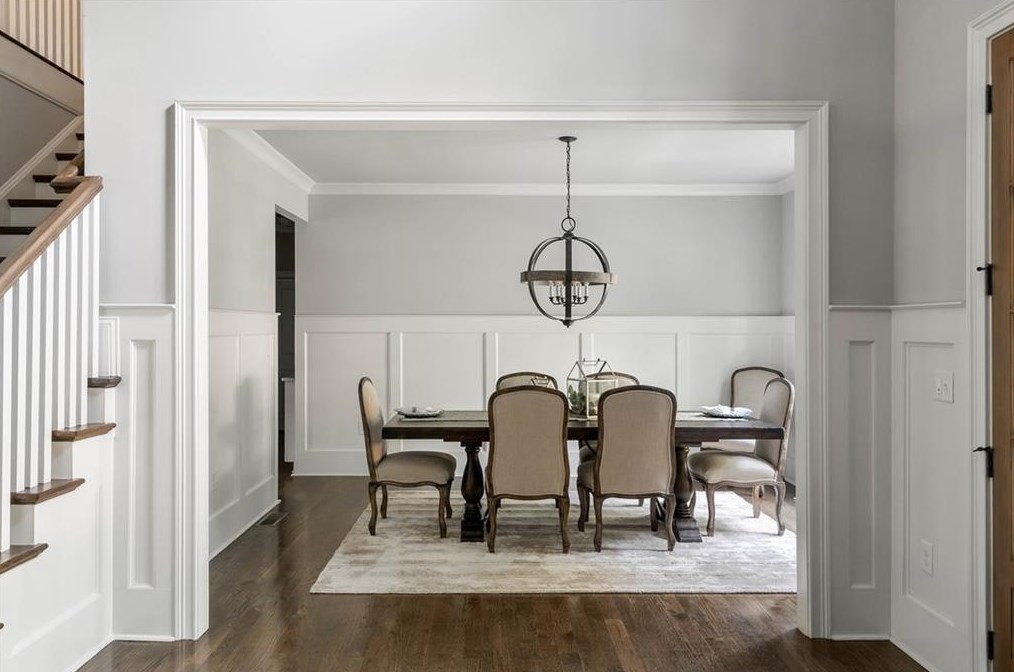 5514 Sherrell Dr, Atlanta GA 30342-1305 exterior