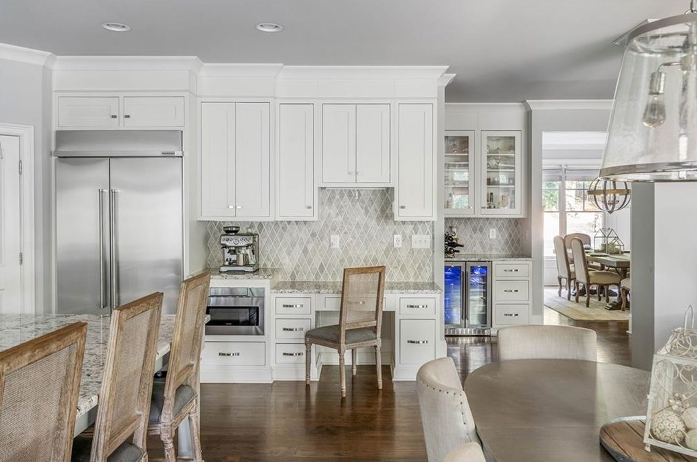 5514 Sherrell Dr, Atlanta GA 30342-1305 exterior