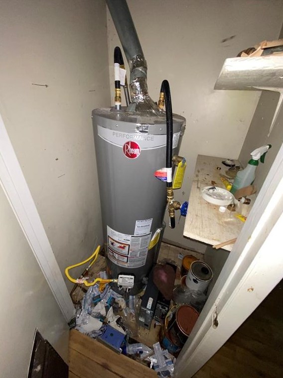 2011 Starmount Way, Decatur GA  30032-0039 exterior