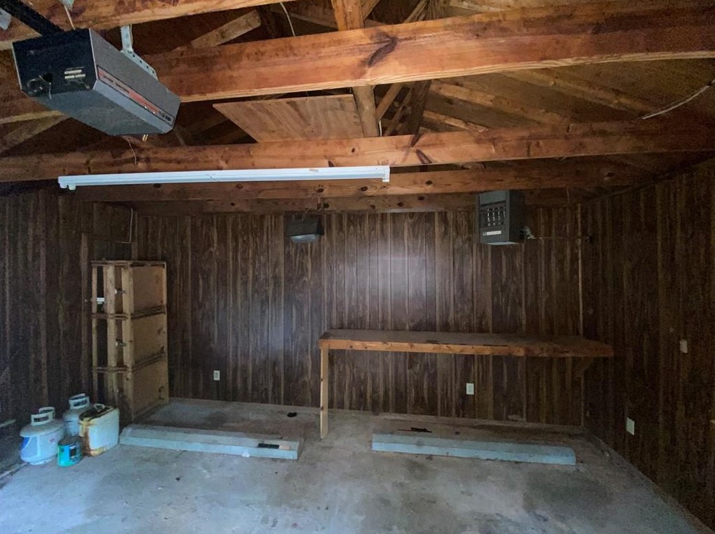 2011 Starmount Way, Decatur GA  30032-0039 exterior