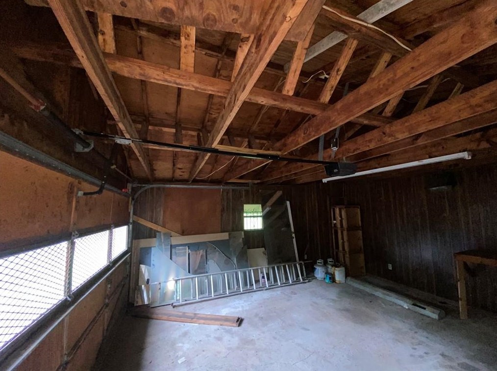 2011 Starmount Way, Decatur GA  30032-0039 exterior