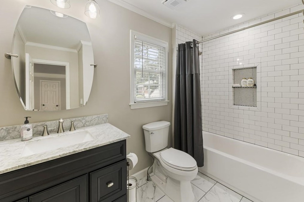 11615 Dunhill Pl Dr, Alpharetta GA 30005-7240 exterior