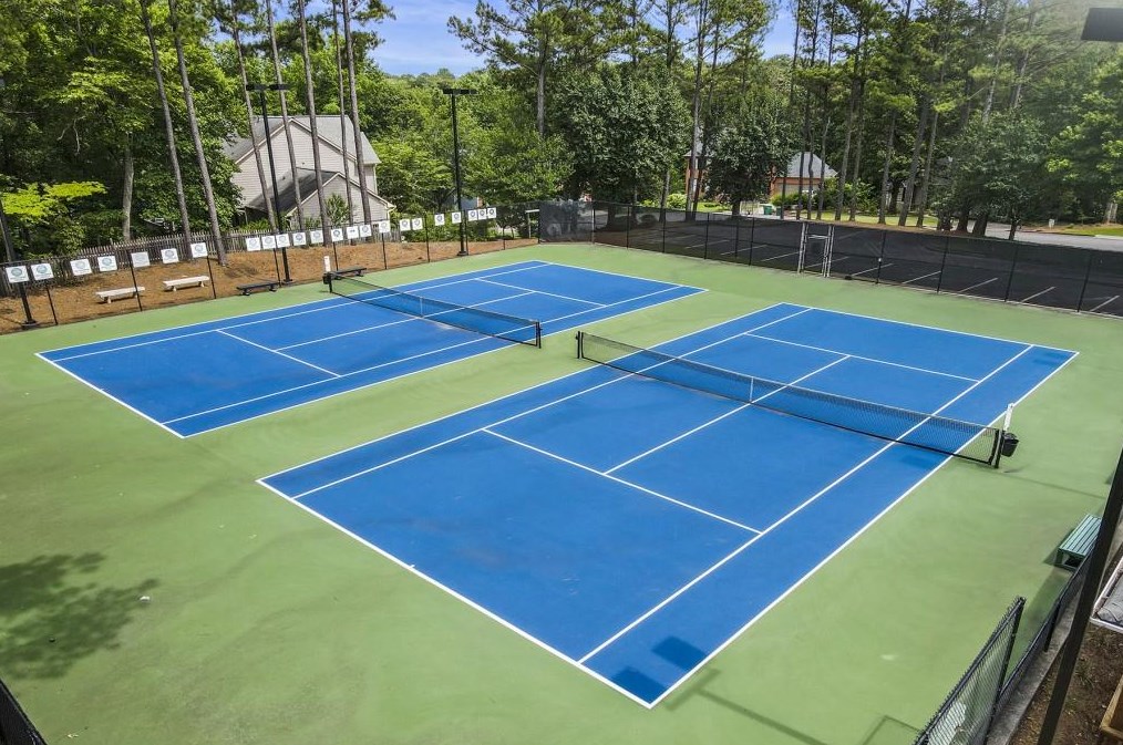 11615 Dunhill Pl Dr, Alpharetta GA 30005-7240 exterior