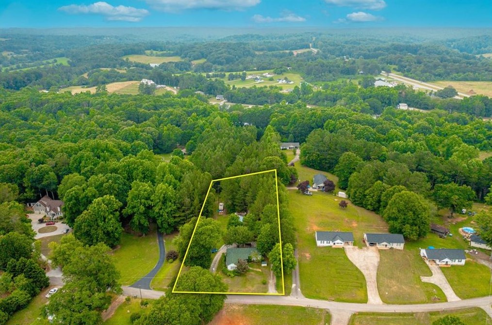 4028 Sutton Rd, Gainesville, GA 30506