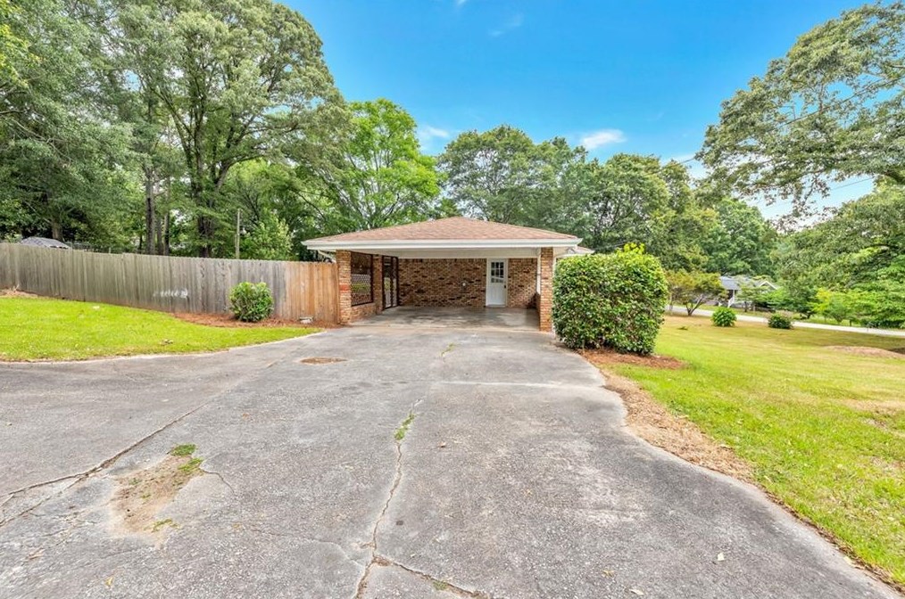 1470 Michael Dr, Douglasville, GA 30134-2682
