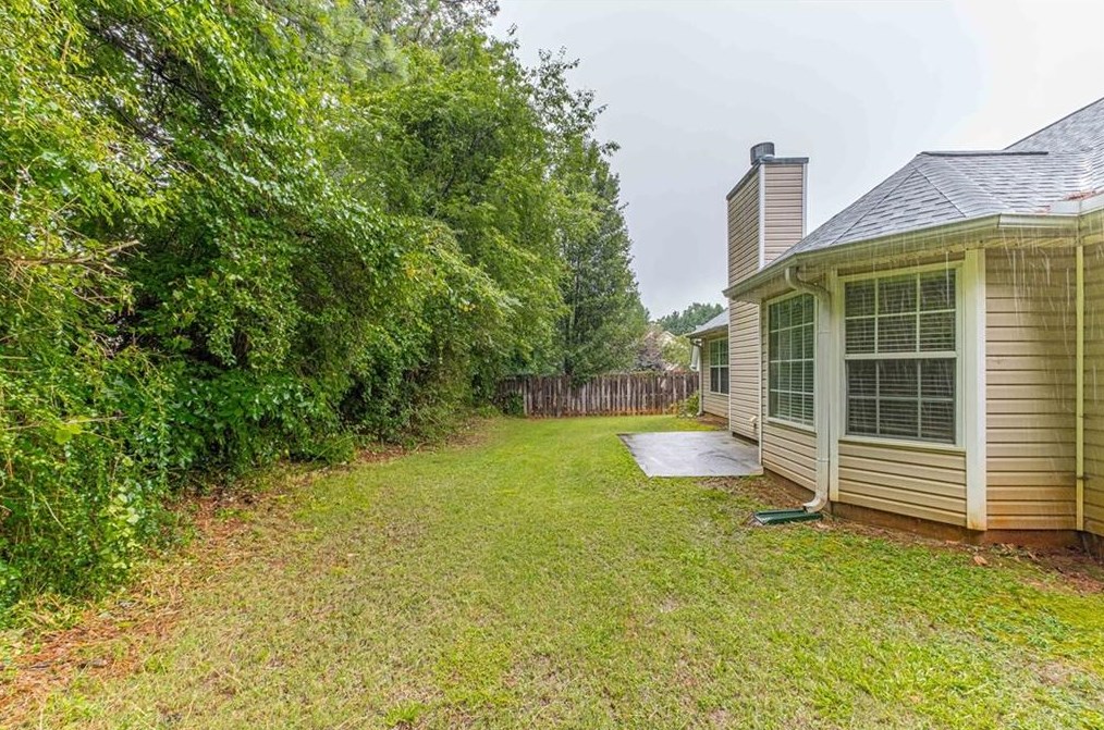 1119 Harbins Pass Dr, Dacula, GA 30019