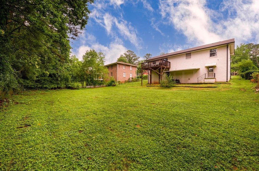 2200 Rollingview Dr, Decatur GA  30032-6141 exterior