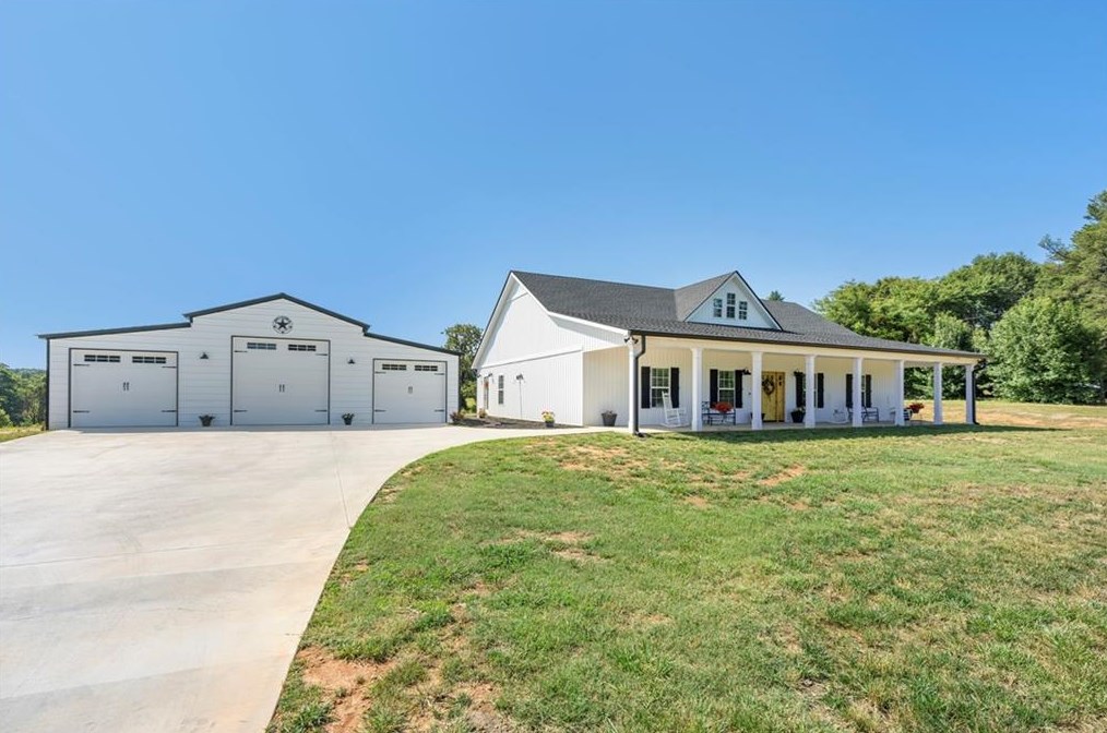 2025 Hwy 323, Gillsville, GA 30543