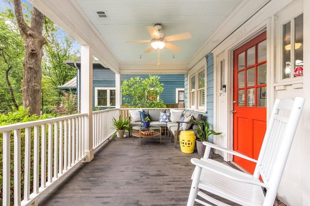 1430 Oakview Rd, Decatur GA  30030-4229 exterior