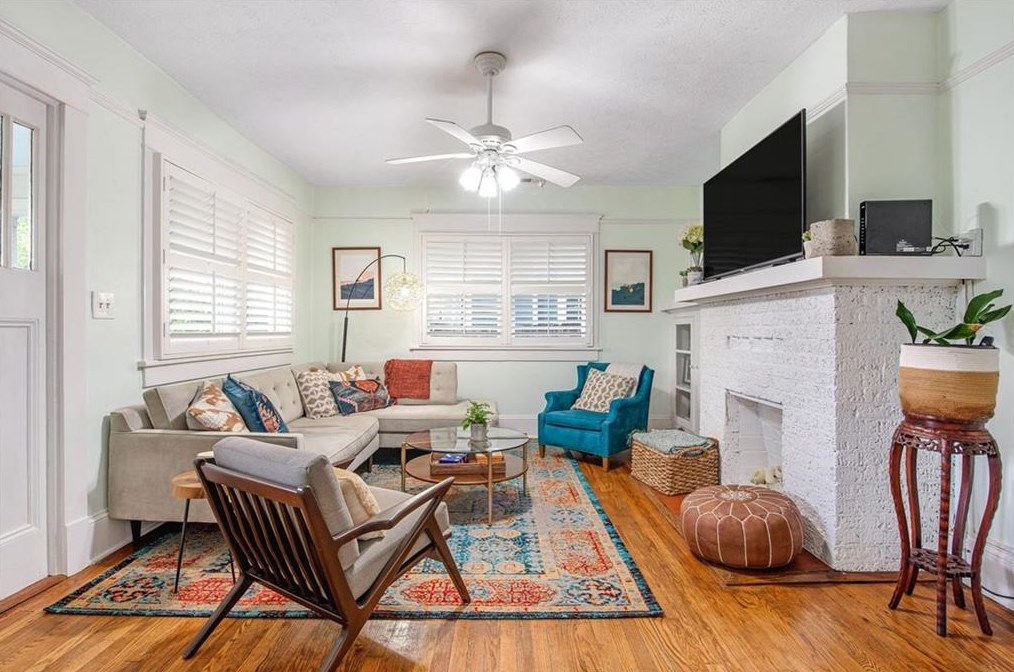 1430 Oakview Rd, Decatur GA  30030-4229 exterior