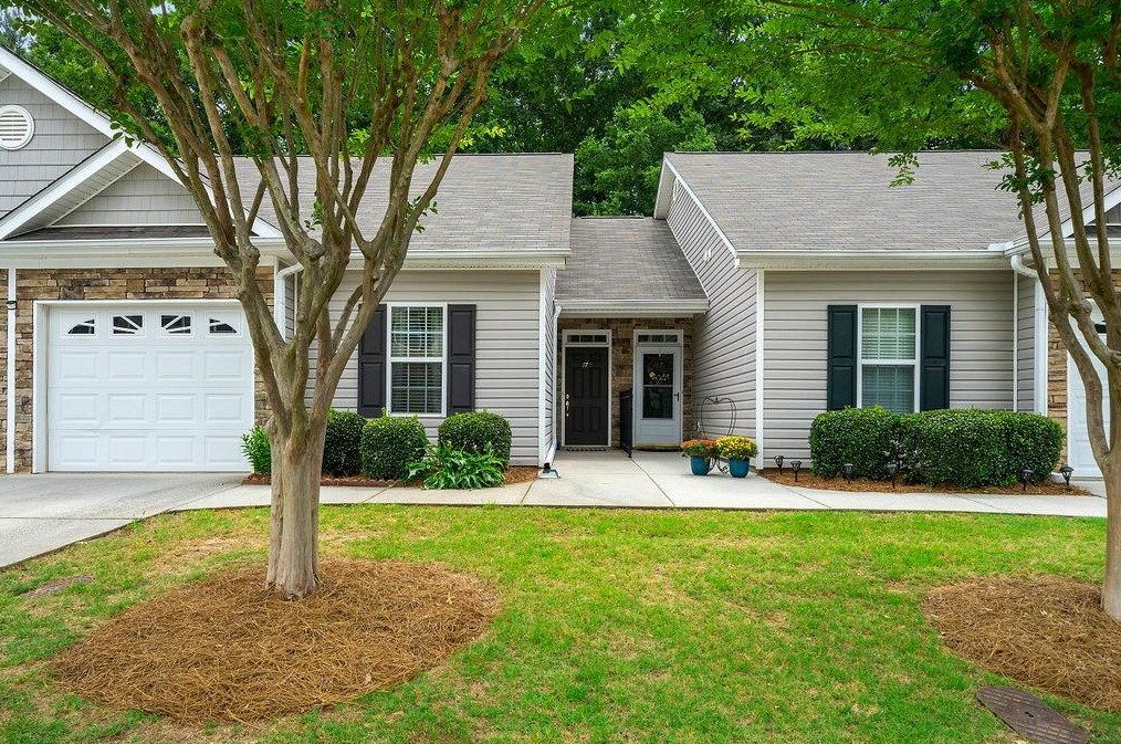 175 Linton Dr, Acworth, GA 30102-5432