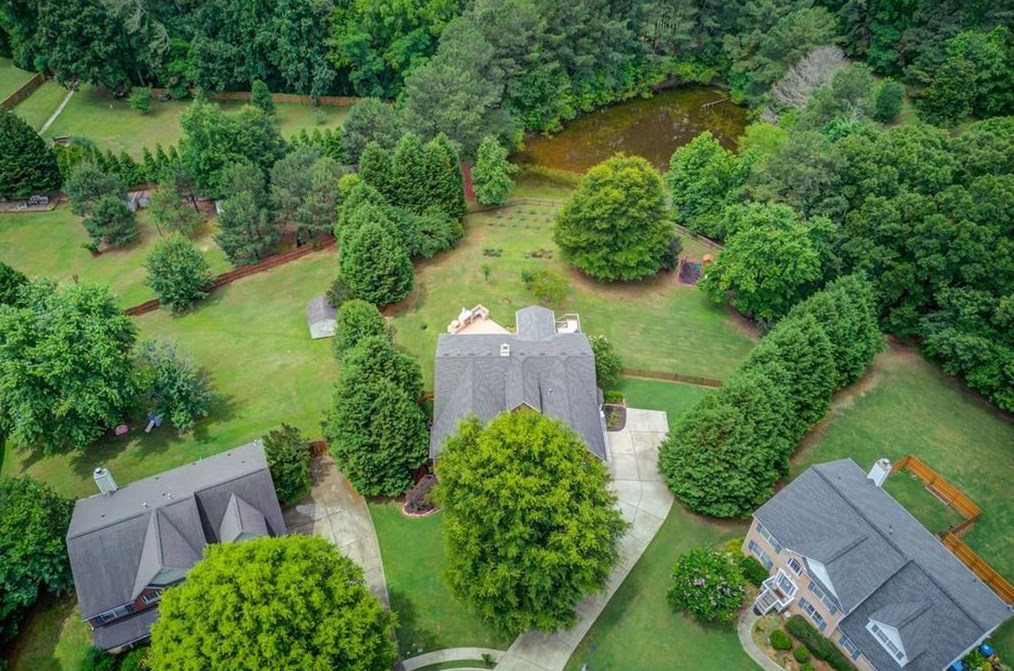 2763 Harbins Lake Dr, Dacula, GA 30019-1866